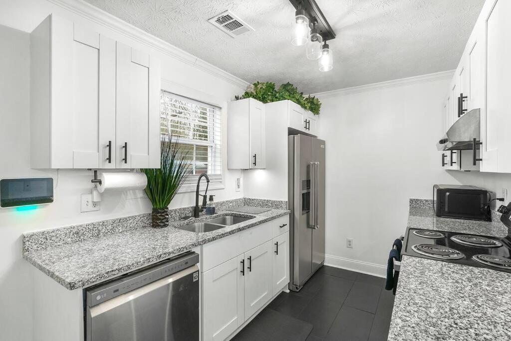 Modern 3Bd,2Ba Townhome Near Stadiums In Metro-Atl Atlanta Extérieur photo